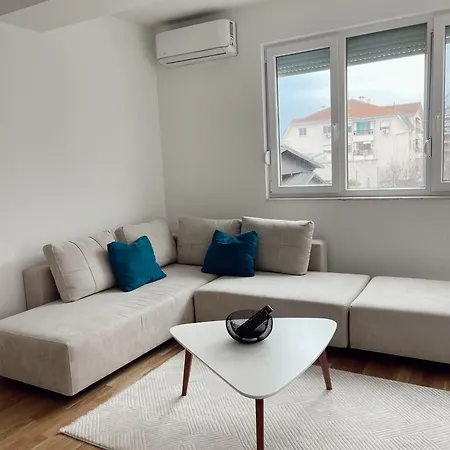 Apartment Sl *